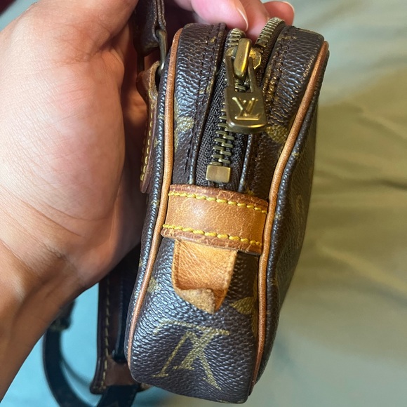 Louis Vuitton Brown Monogram crossbody - Picture 4 of 12